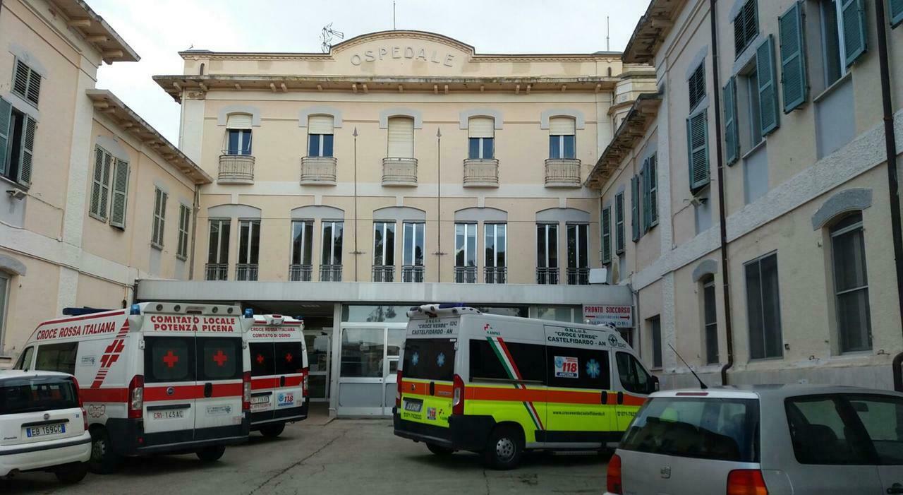 Radiologia dell?Inrca, blackout in serie nella sede di Osimo. Il primario Paci: «Costretti a dirottare i pazienti fuori»