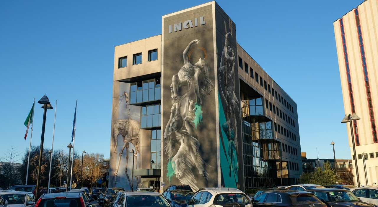 Cade durante lo smart working, vince la causa: per il giudice è infortunio sul lavoro