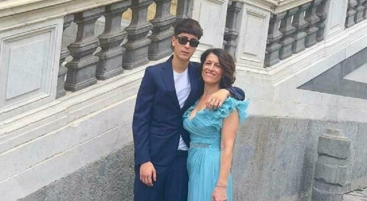 picchia a sangue la mamma e poi si uccide gettandosi nel porto di civitanova il padre pensava fosse morta lei lo amava alla follia da Ilmessaggero.it picchia a sangue la mamma e poi si uccide gettandosi nel porto di civitanova il padre pensava fosse morta lei lo amava alla follia