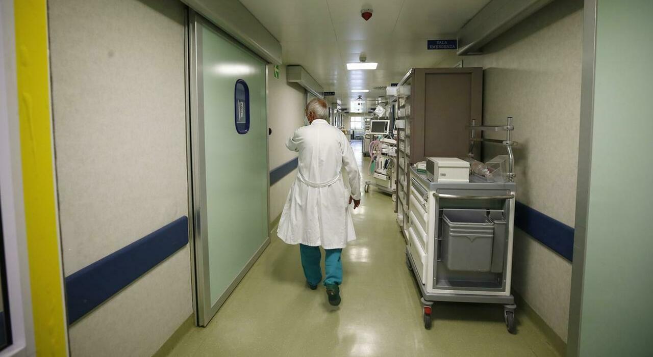 Il software Dedalus è un flop: da Pesaro ad Ascoli reparti ospedalieri di nuovo in tilt. In rivolta medici e infermieri Il software Dedalus è un flop: da Pesaro ad Ascoli reparti ospedalieri di nuovo in tilt. In rivolta medici e infermieri