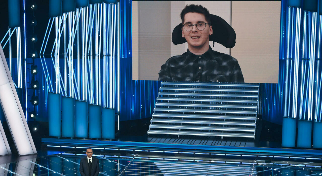 Paolo Sarullo, chi è il 25enne aggredito dopo una serata in discoteca. La battuta a Conti: «Non mollo un c***o» Paolo Sarullo, chi è il 25enne aggredito dopo una serata in discoteca. La battuta a Conti: «Non mollo un c***o»