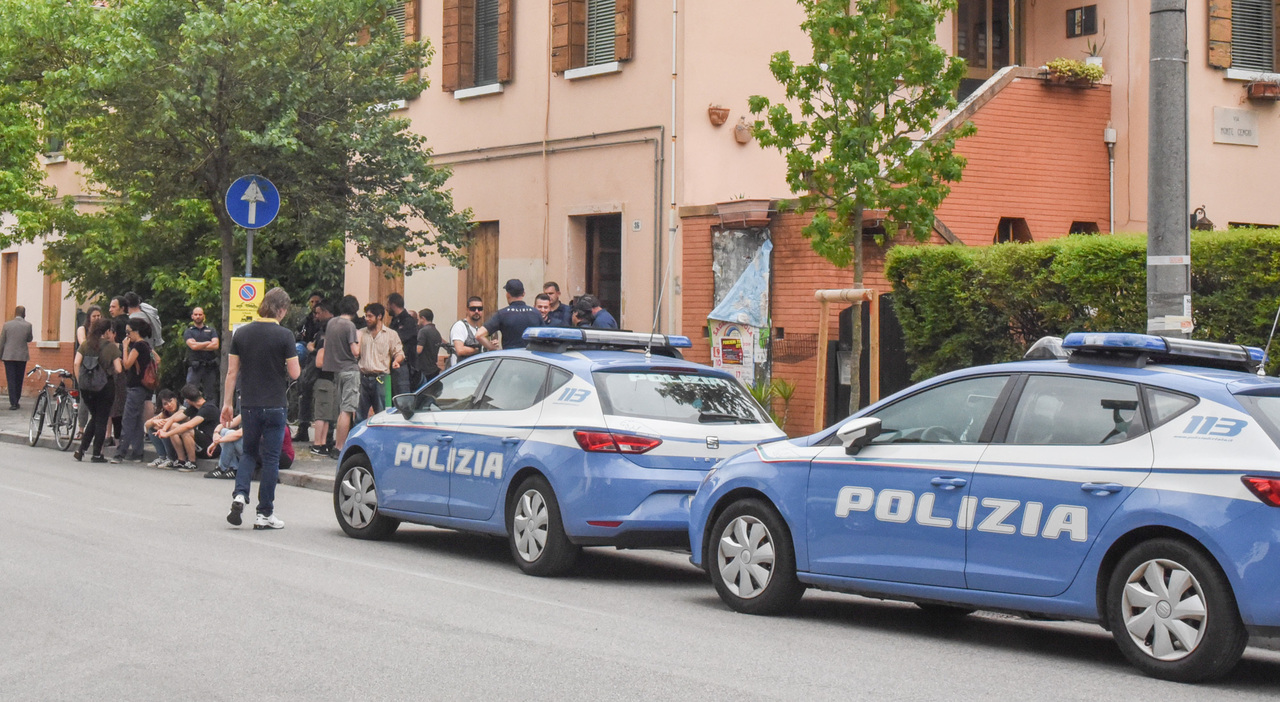 no global prosciolti in 75 impedirono lo sfratto di oltre 50 case occupate