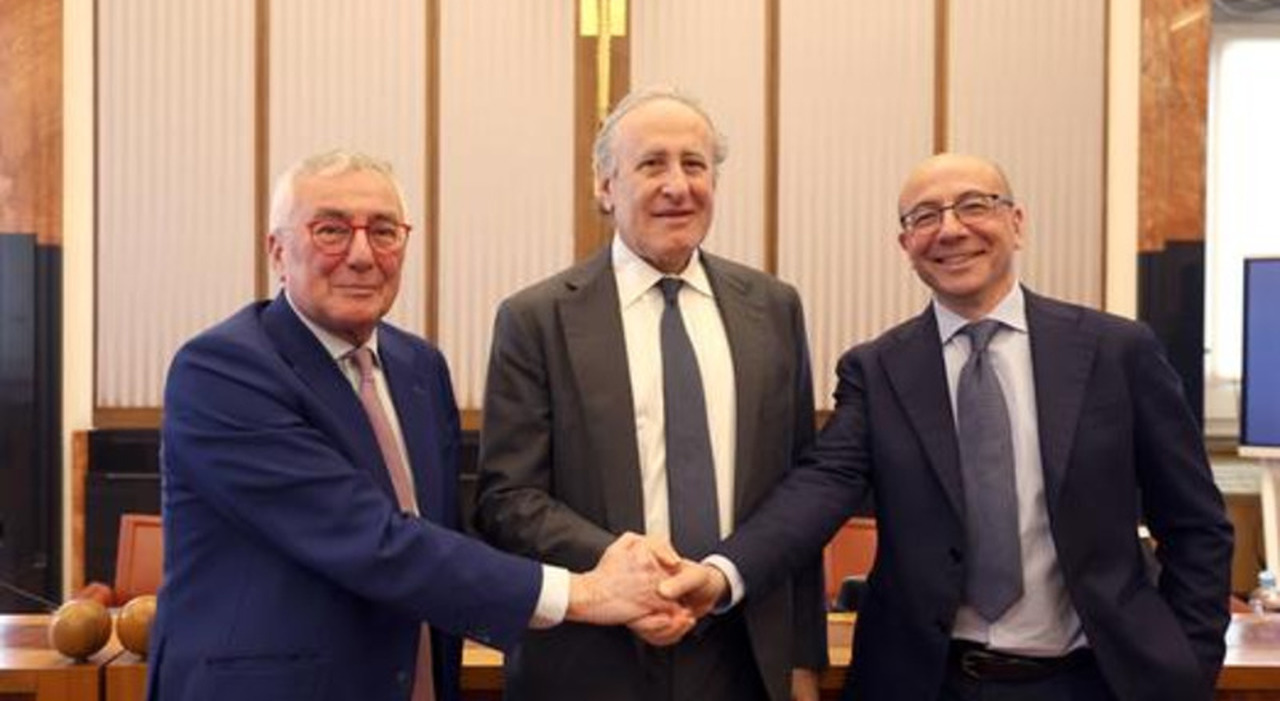 Agritech tra imprese e formazione: nasce l?alleanza per la piana del Sele Agritech tra imprese e formazione: nasce l?alleanza per la piana del Sele