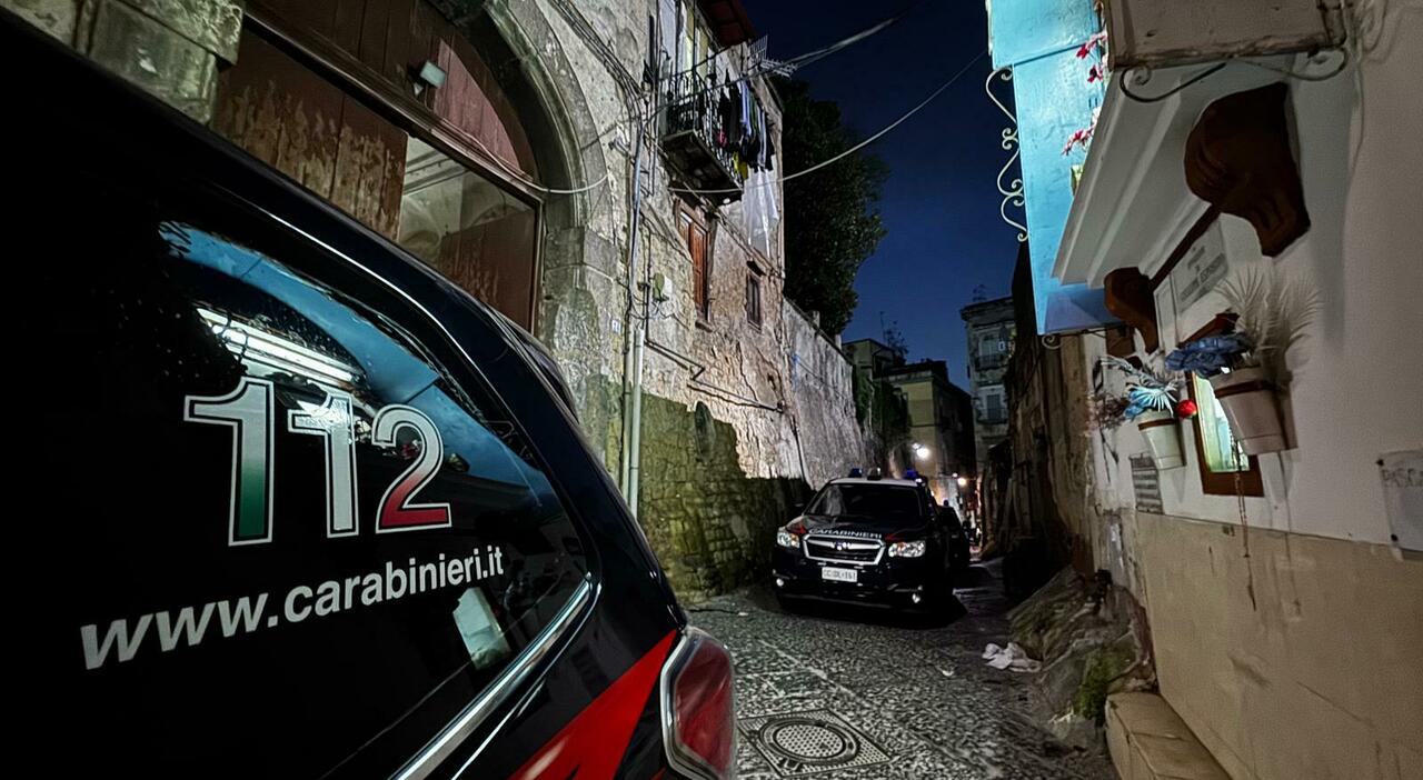 napoli maxi operazione anticamorra di polizia e carabinieri da Ilmattino.it napoli maxi operazione anticamorra di polizia e carabinieri