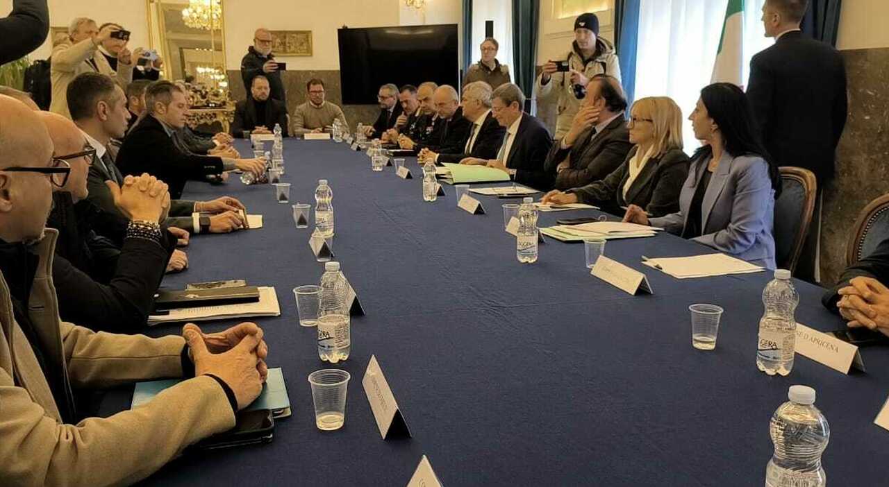 assalti bancomat foggia le misure del comitato per lordine e la sicurezza da Quotidianodipuglia.it assalti bancomat foggia le misure del comitato per lordine e la sicurezza