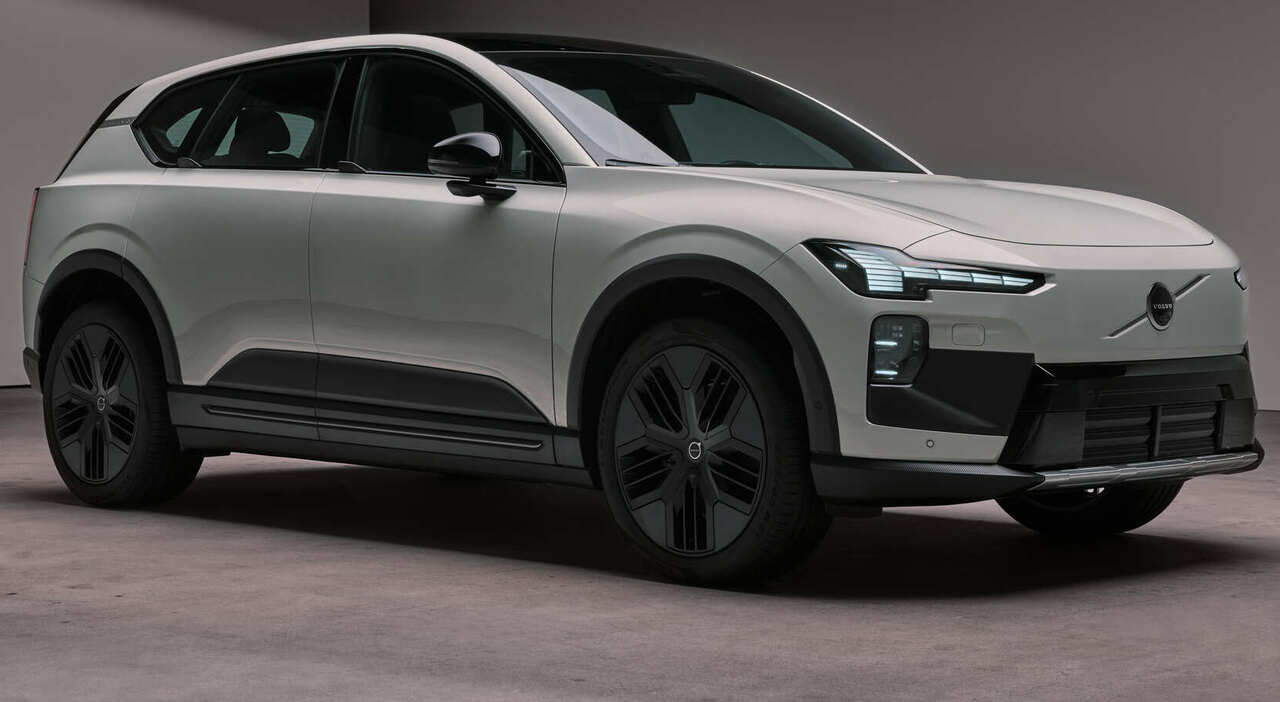 il nuovo Suv elettrico EX60