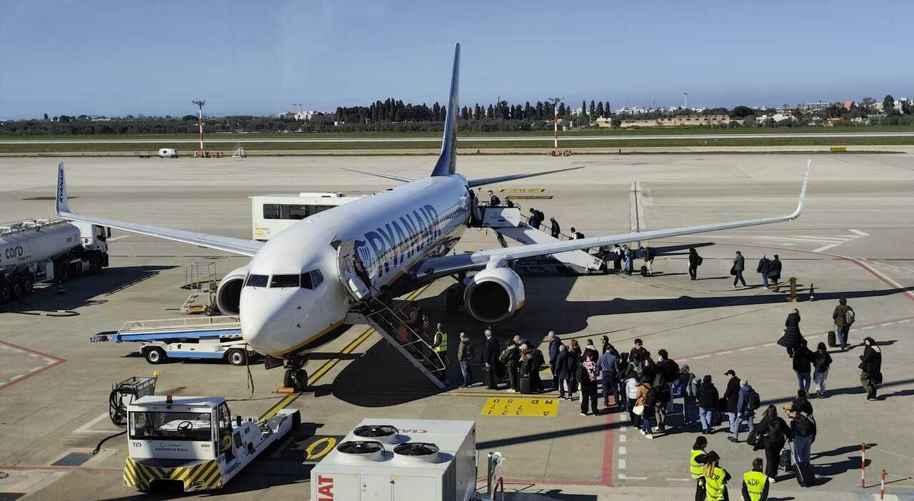 Aeroporti, la Puglia alza la guardia: «Massima vigilanza su Bari e Brindisi, ma nessuna psicosi»