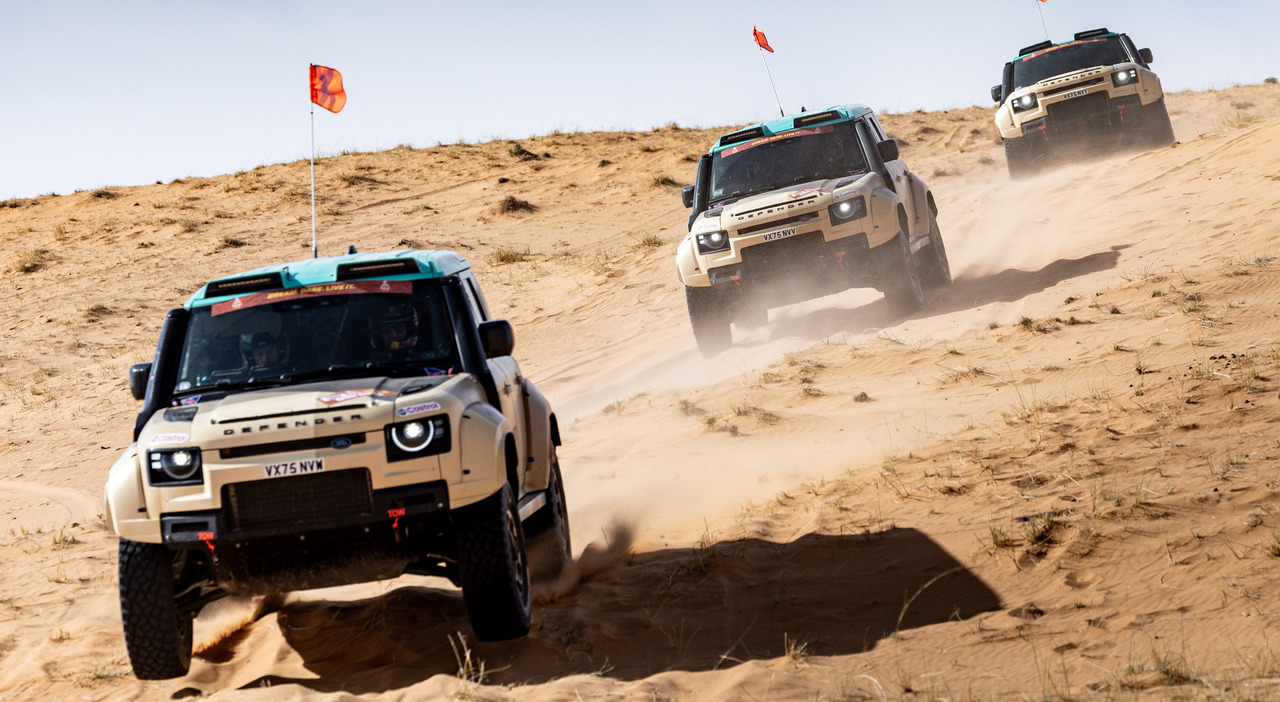 Le Defender Dakar D7X-R