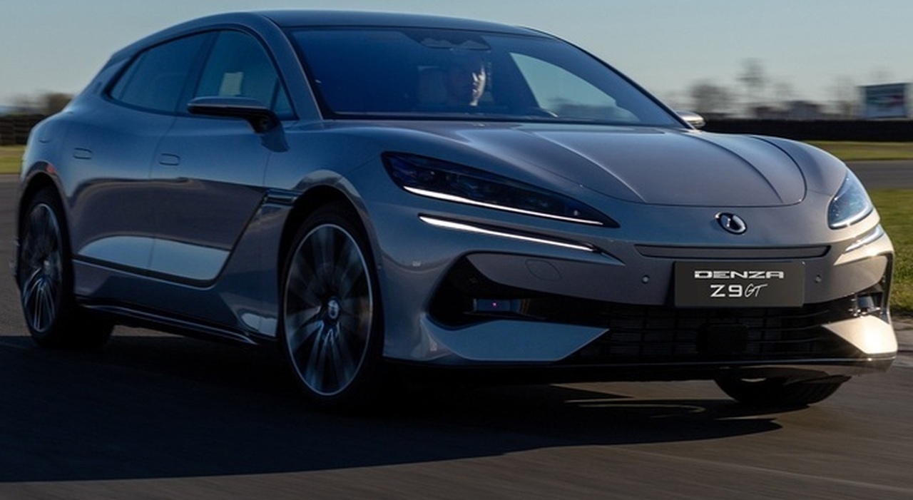 Volvo celebra i 70 anni della cintura di sicurezza