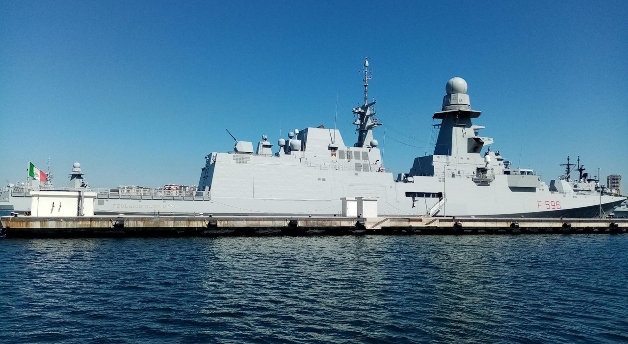 difesa del mediterraneo la fregata martinengo salpa da taranto verso cipro