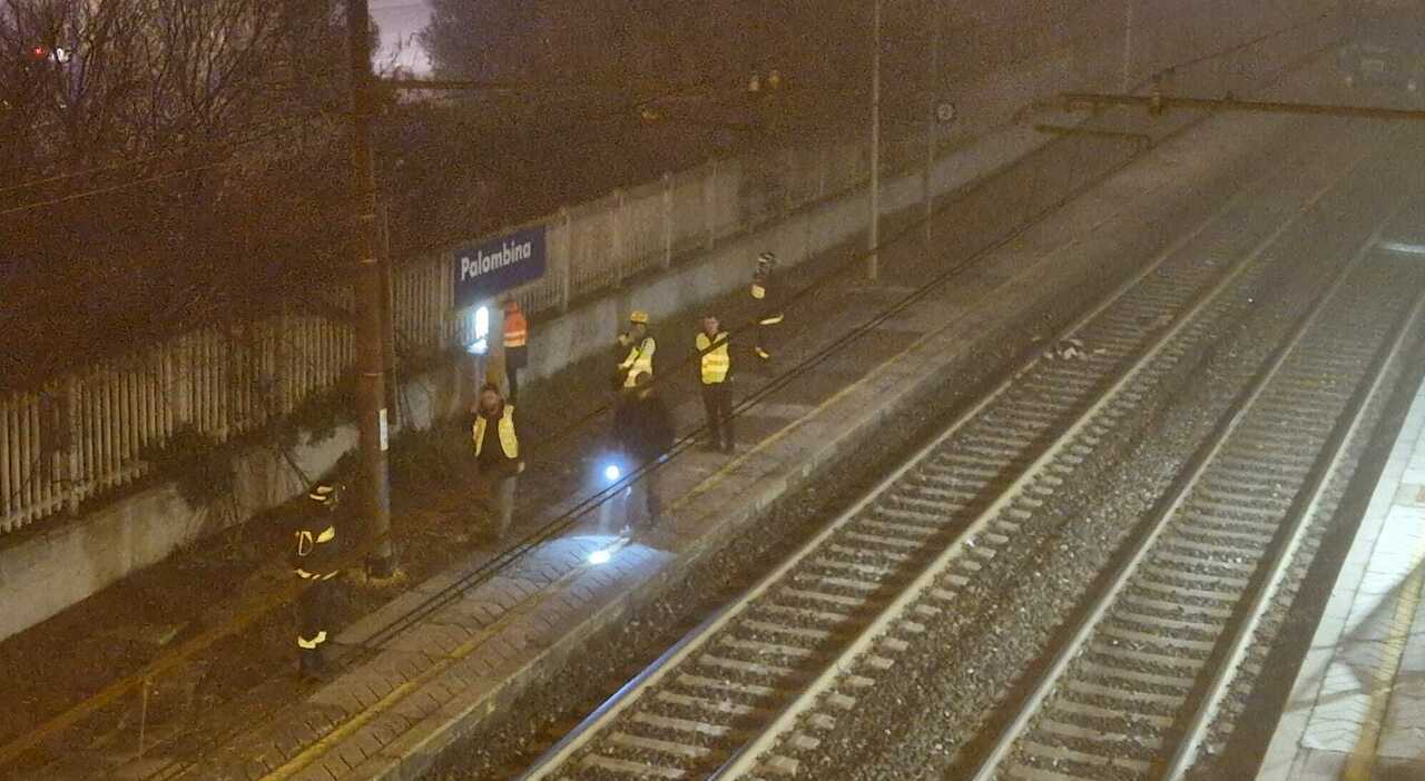 macchinista vede una donna sui binari ma non riesce a fermare il treno in tempo travolta e uccisa a palombina da Corriereadriatico.it macchinista vede una donna sui binari ma non riesce a fermare il treno in tempo travolta e uccisa a palombina