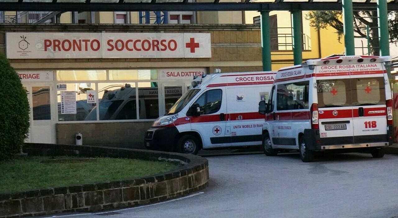https://statics.cedscdn.it/photos/MED_HIGH/2026/03/09/9405362_09121720_aggressione_pronto_soccorso_.jpg