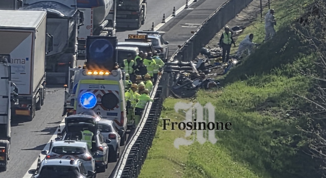 https://statics.cedscdn.it/photos/MED_HIGH/2026/03/13/9413720_13104640_incidente_a1_morti_operai_chi_sono_ricostruzione_dinamica.jpg