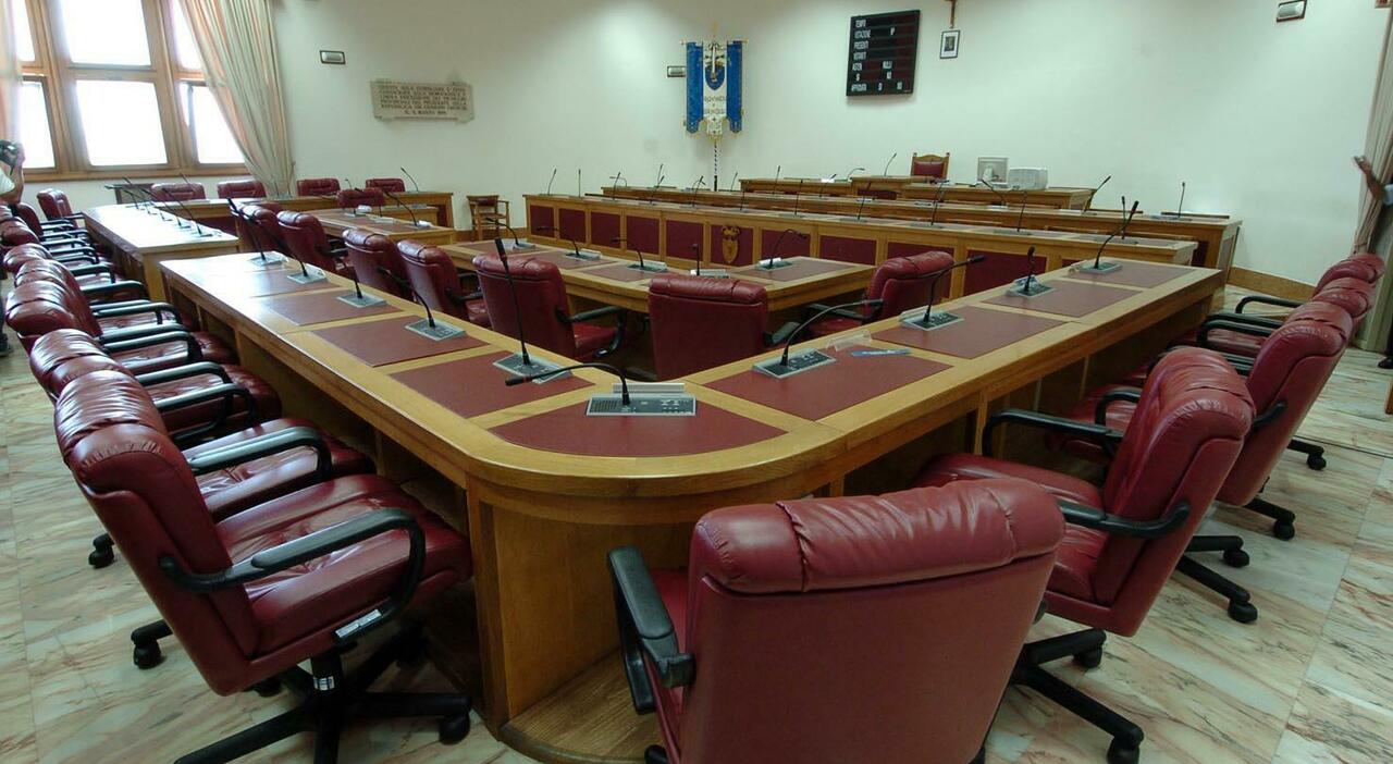 venerd236 il primo consiglio provinciale erosione e xylella le emergenze dalla regione 4 milioni per le coste da Quotidianodipuglia.it venerd236 il primo consiglio provinciale erosione e xylella le emergenze dalla regione 4 milioni per le coste