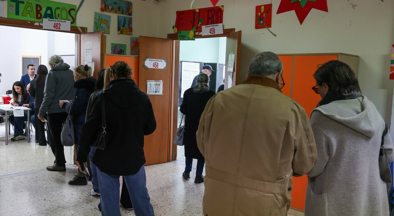referendum giustizia all affluenza in campania urne aperte dalle 7 alle 15 da Ilmattino.it referendum giustizia all affluenza in campania urne aperte dalle 7 alle 15