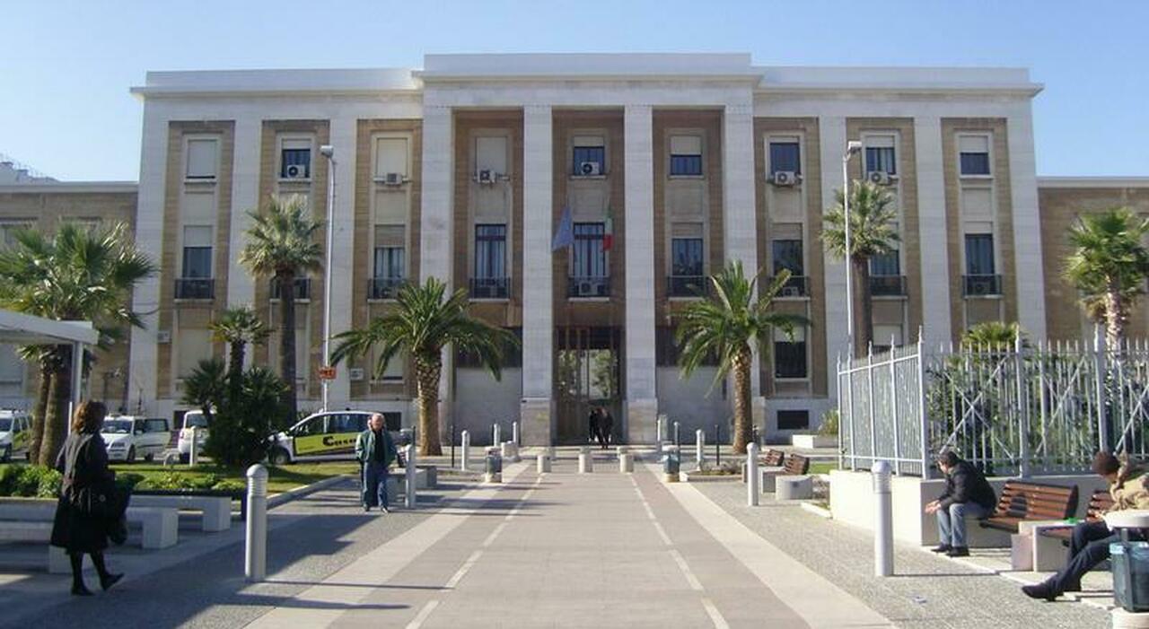 incidente nelle campagne tra turi e conversano 39enne incornato da un toro