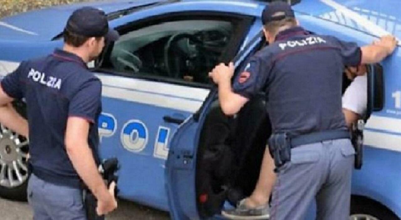 ladri in casa arrestata la banda che affittava appartamenti per organizzare i colpi in veneto sequestrati rolex gioielli e targhe rubate