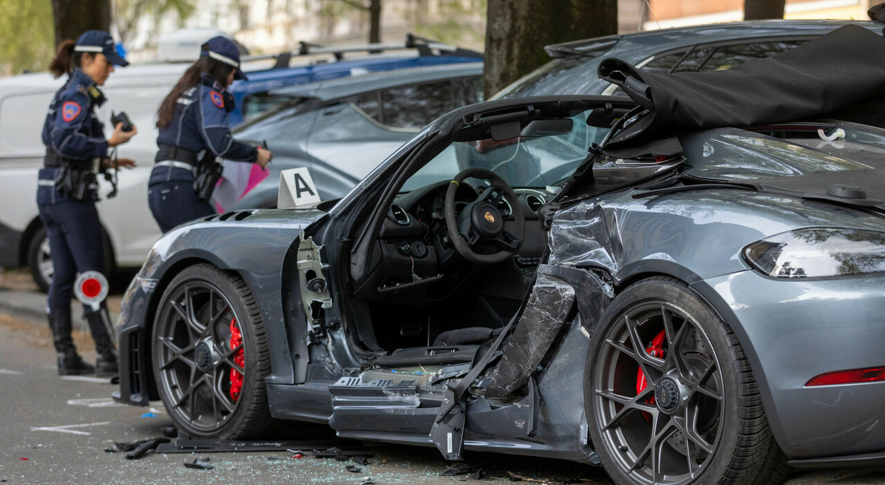 https://statics.cedscdn.it/photos/MED_HIGH/2026/03/29/9444131_29201549_lorenzo_mattia_persiani_morto_21_anni_incidente_porsche_milano_cosa_e_successo_chi_era_vittima.jpg