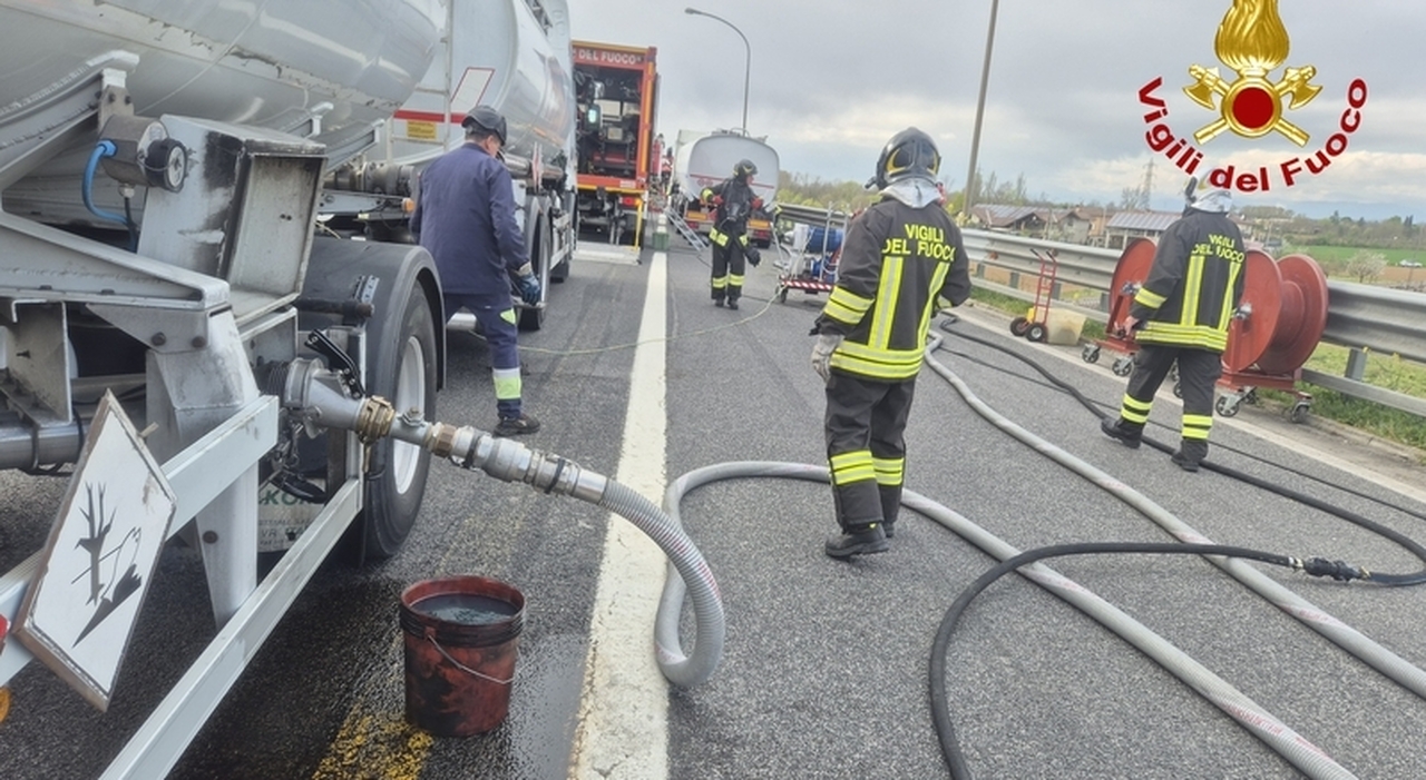 https://statics.cedscdn.it/photos/MED_HIGH/2026/03/30/9445954_30185054_incidente_autostrada_a4_autocisterna_37mila_litri_benzina_gasolio_blocca_corsia_palmanova.jpg