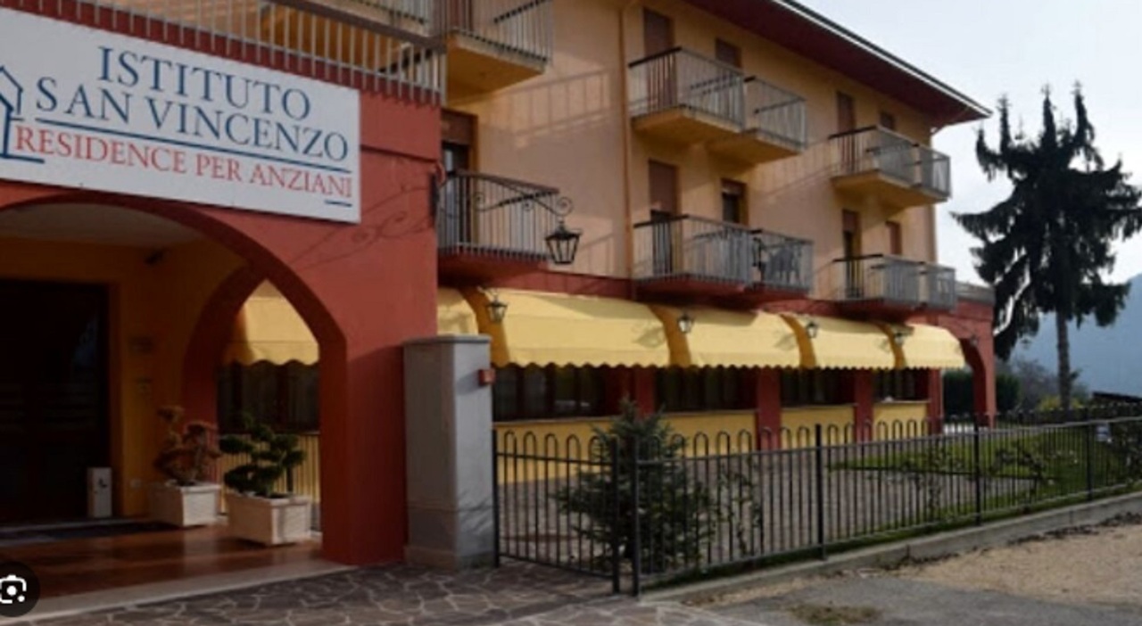 anziani maltrattati nella rsa di alano legati e lasciati sporchi a fissare il vuoto patteggiano in 4 da Ilgazzettino.it anziani maltrattati nella rsa di alano legati e lasciati sporchi a fissare il vuoto patteggiano in 4