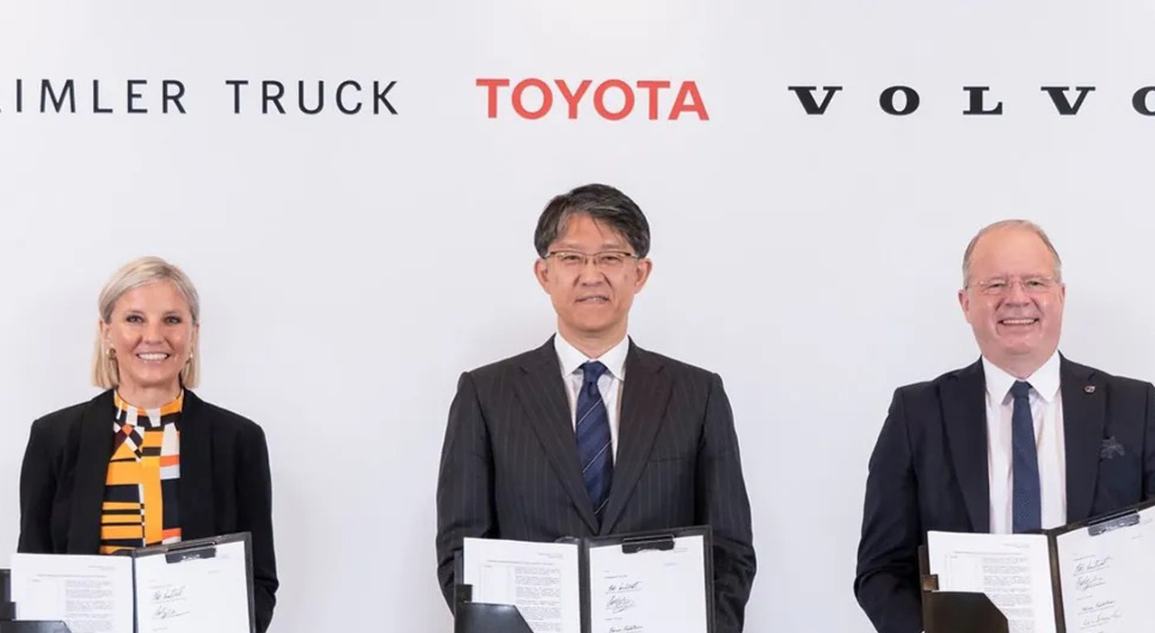 La firma dell'accordo