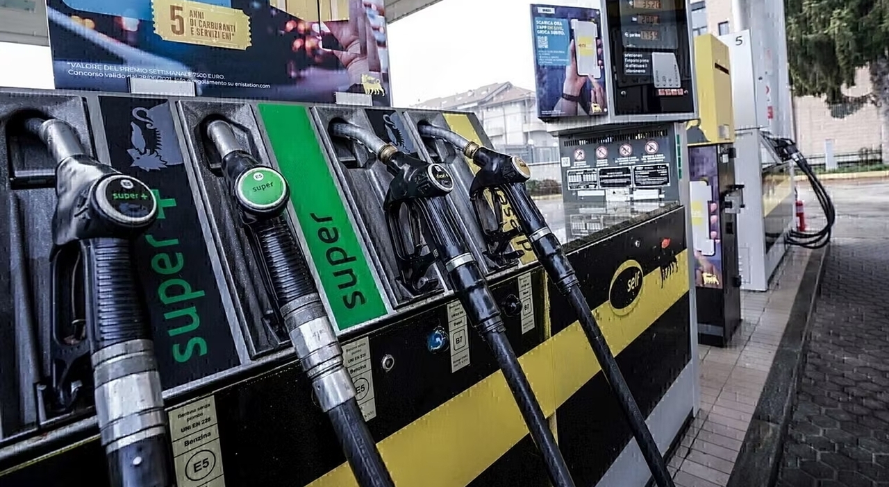 Un distributore di carburanti