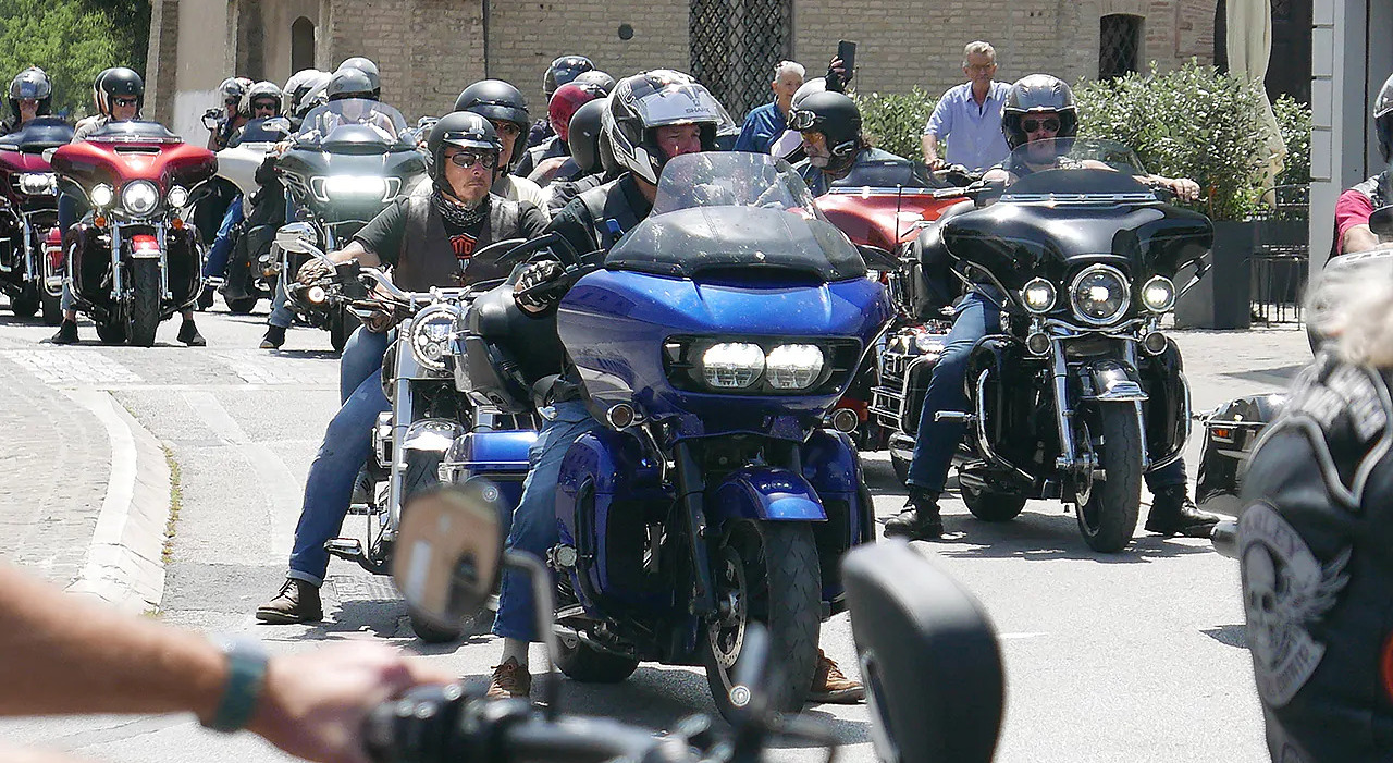 Un raduno di harleysti