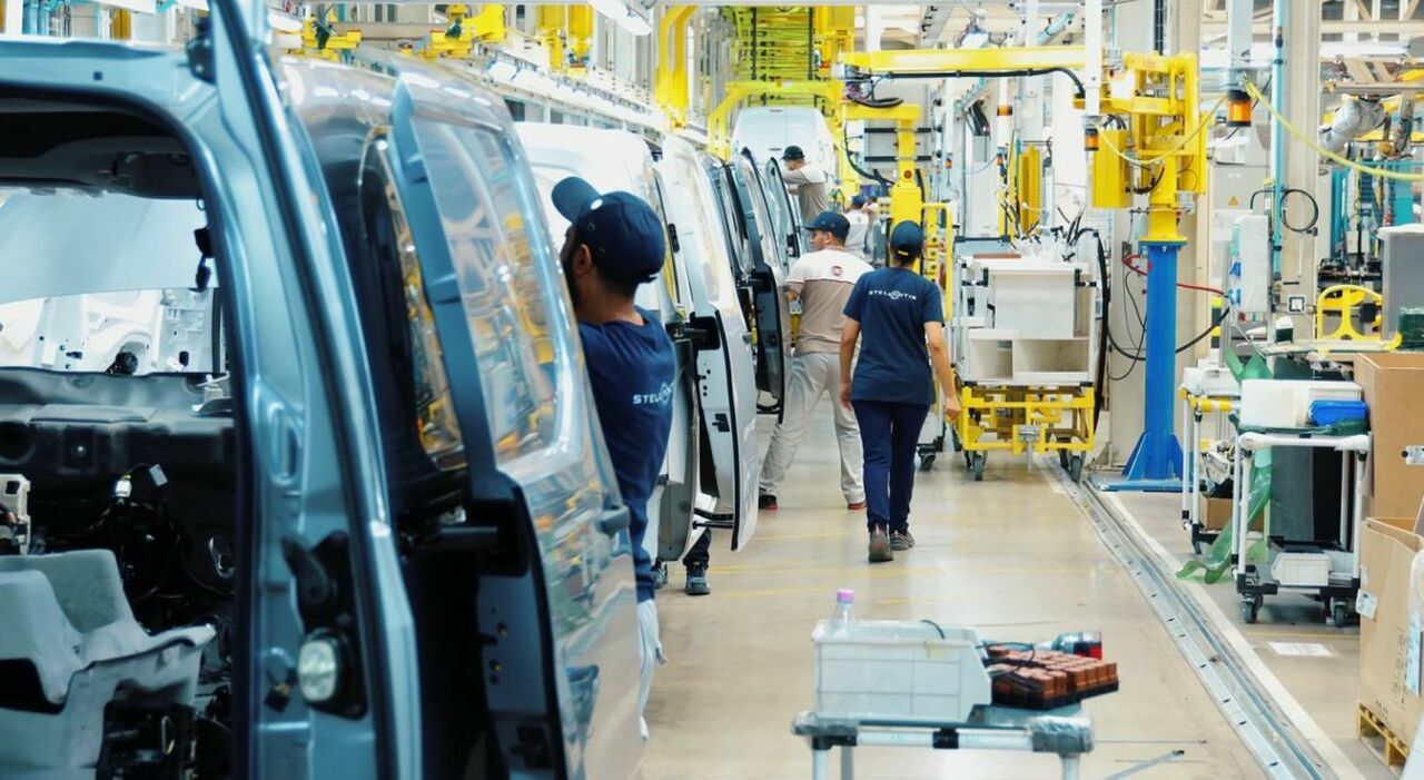 Uno stabilimento Stellantis