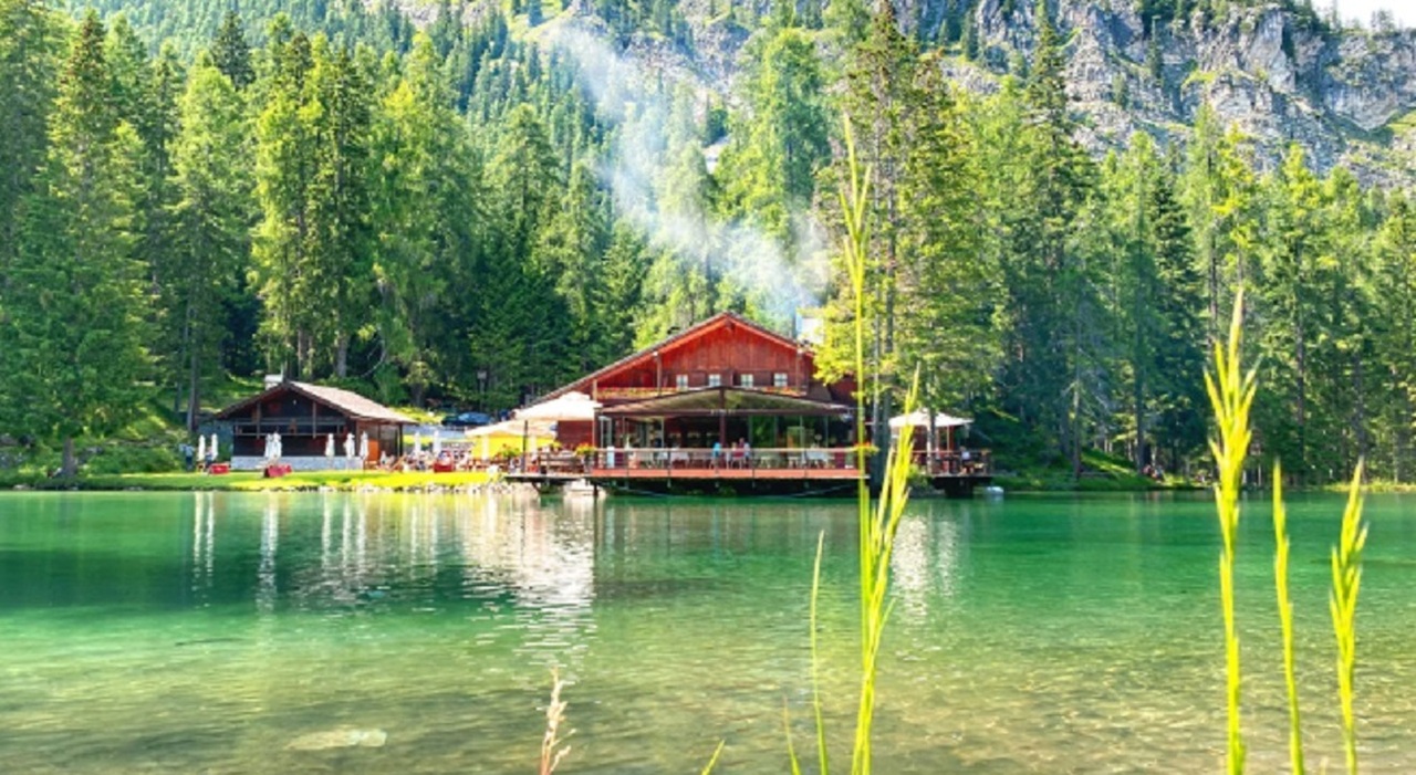 lago ghedina prosciugato indagano i carabinieri ripristinato l afflusso d acqua ora cerchiamo di risolvere il mistero