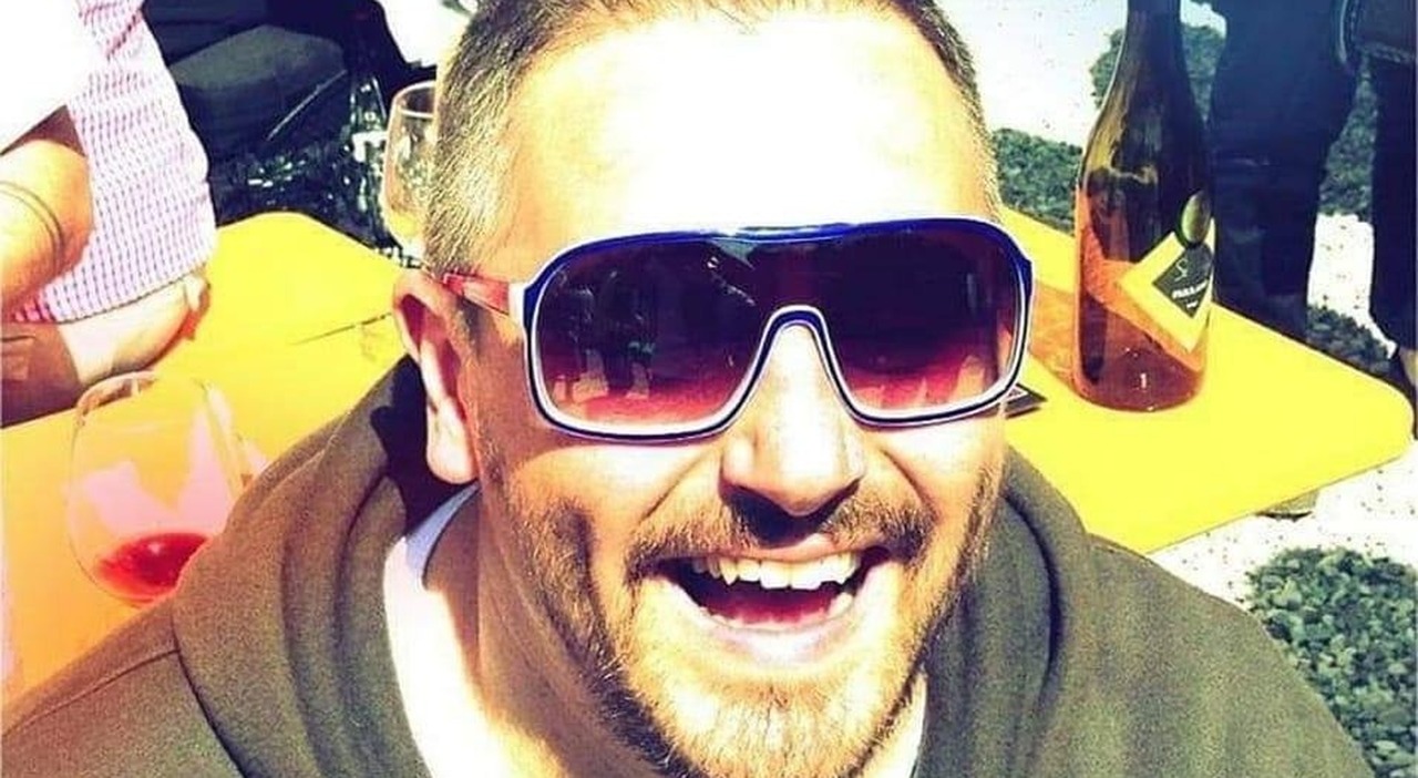 gianluca gussetti muore a 48 anni nell incidente frontale tra il suo furgone e un camion tifoso dell udinese era molto noto in carnia da Ilgazzettino.it gianluca gussetti muore a 48 anni nell incidente frontale tra il suo furgone e un camion tifoso dell udinese era molto noto in carnia