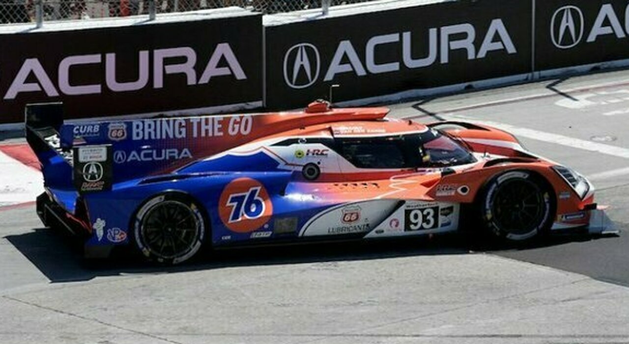 La Acura di Renger van der Zande e Nick Yelloly che ha vinto a Long Beach nell'IMSA