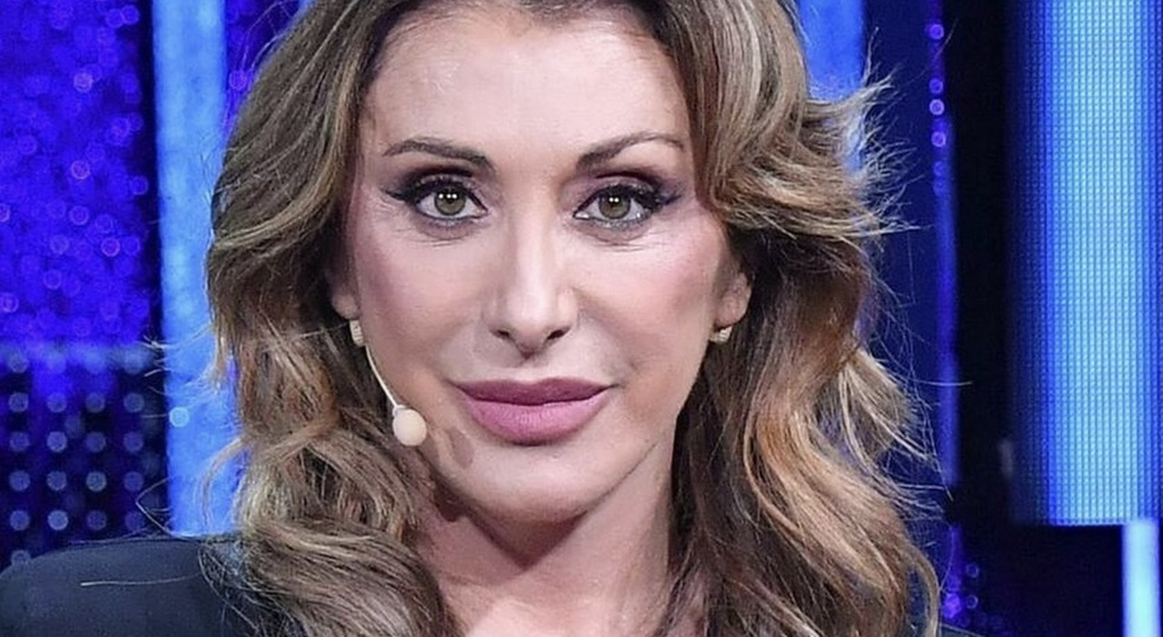 https://statics.cedscdn.it/photos/MED_HIGH/2026/04/19/9482799_19170400_sabrina_salerno.jpg