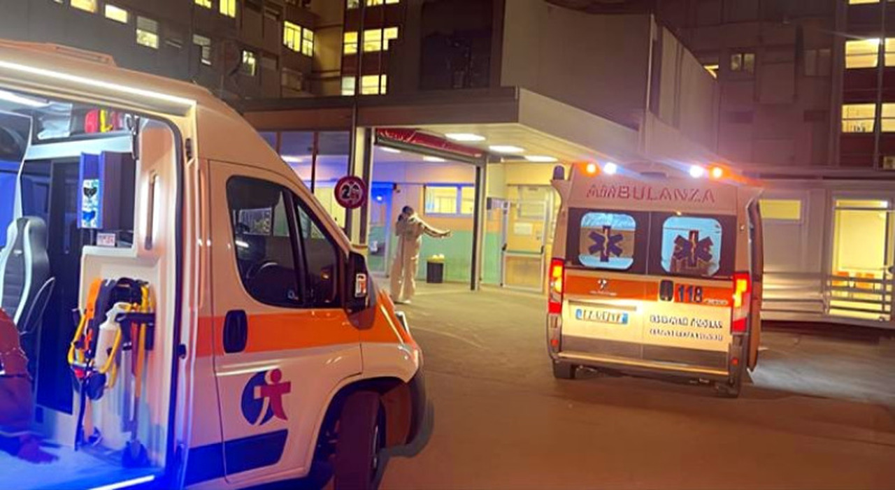 salento aggressione dopo la lite ragazzo in ospedale con ferita alla gola