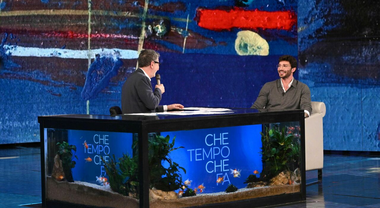 https://statics.cedscdn.it/photos/MED_HIGH/2026/04/20/9484426_20125839_stefano_de_martino_che_tempo_che_fa_sanremo_fazio_cosa_ha_detto_video.jpg