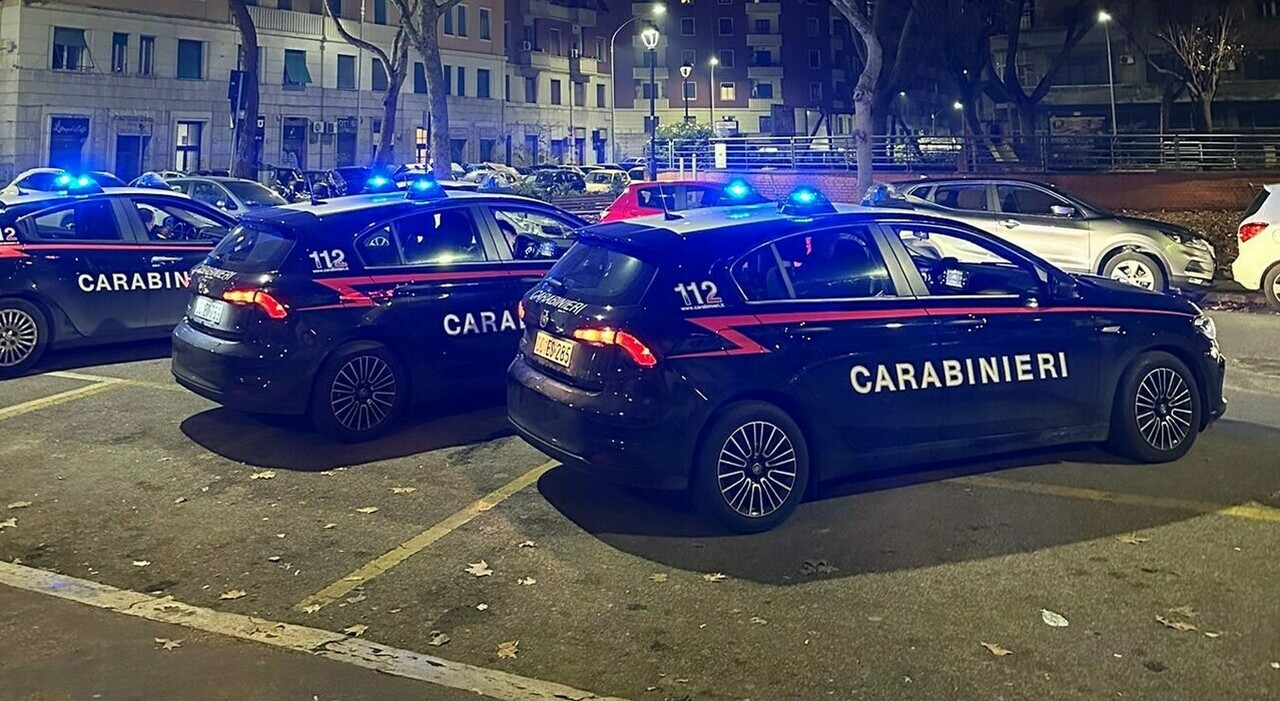 https://statics.cedscdn.it/photos/MED_HIGH/2026/04/22/9489124_22184246_carabinieri_2.jpg