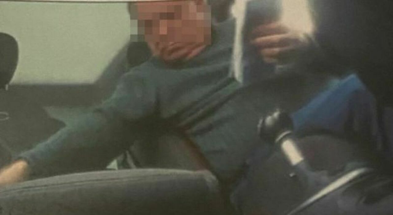 tangenti al comune di torricella 16 indagati nell operazione oracolo domiciliari per l ex vicesindaco michele franzoso