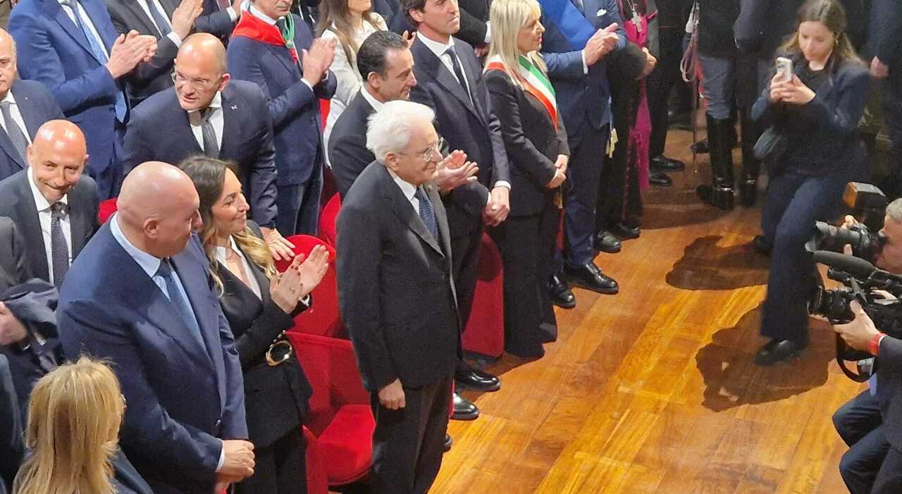 mattarella arrivato a san severino l abbraccio della citt224 in festa all amato capo dello stato