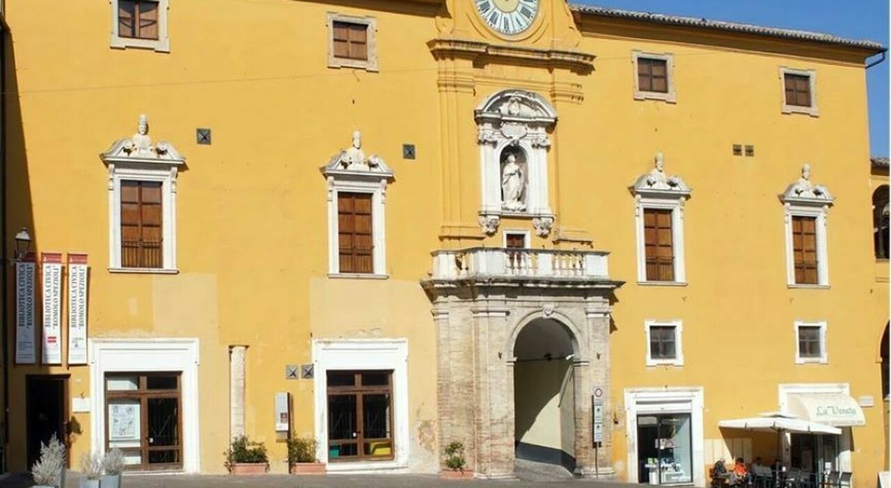 Eserciti schierati, si fa sul serio: Fermo, ora la battaglia (con 14 liste) entra nel vivo