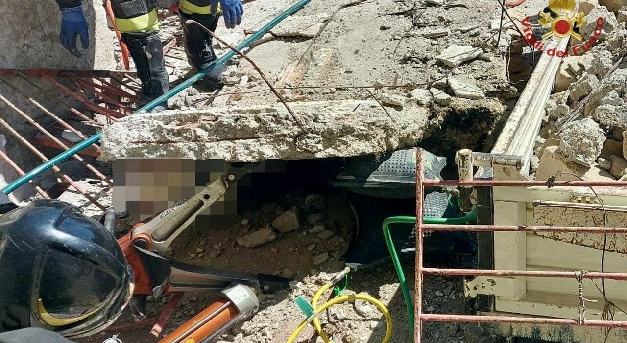 san felice a cancello crolla solaio di una casa in ristrutturazione tre operai sotto le macerie