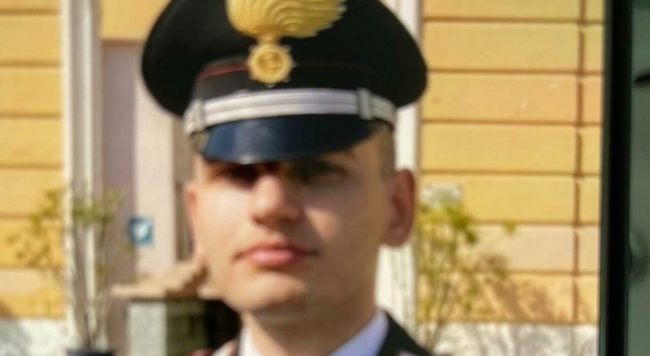 https://statics.cedscdn.it/photos/MED_HIGH/2026/04/28/9500574_28120336_carabinieri_suicidio.jpg