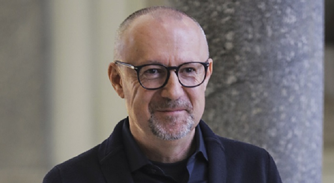 https://statics.cedscdn.it/photos/MED_HIGH/2026/04/30/9504829_30122022_veronesi_chi_e.jpg