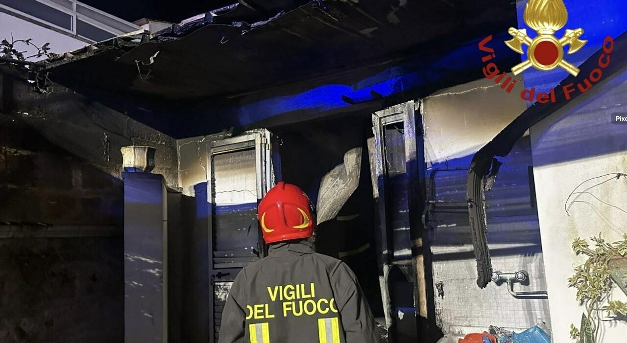 tragedia nel salento anziana muore nel rogo della sua abitazione
