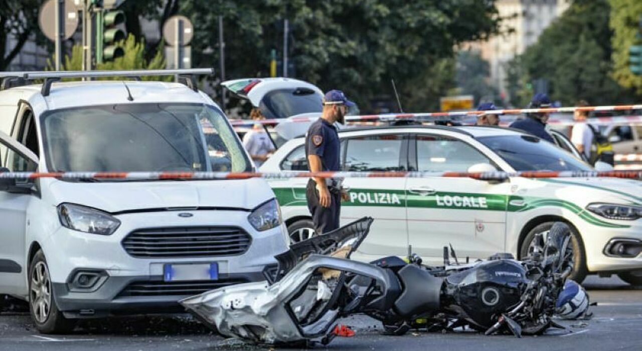 https://statics.cedscdn.it/photos/MED_HIGH/2026/05/01/9506740_01100340_incidente_stradale_foto_ansa_2.jpg