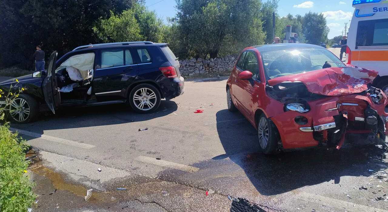 tragico incidente sulla provinciale muore una ragazza di 21 anni due feriti
