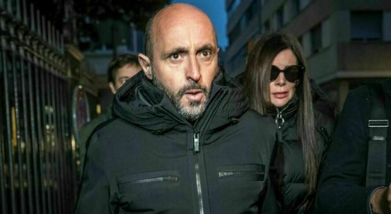 https://statics.cedscdn.it/photos/MED_HIGH/2026/05/02/9507515_02154237_9452080_02135855_jacques_moretti_.jpg
