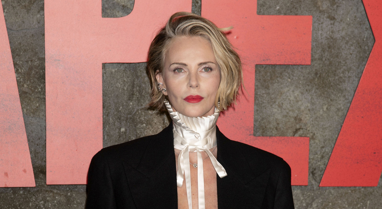 https://statics.cedscdn.it/photos/MED_HIGH/2026/05/03/9509454_03214243_charlize_teron.jpg