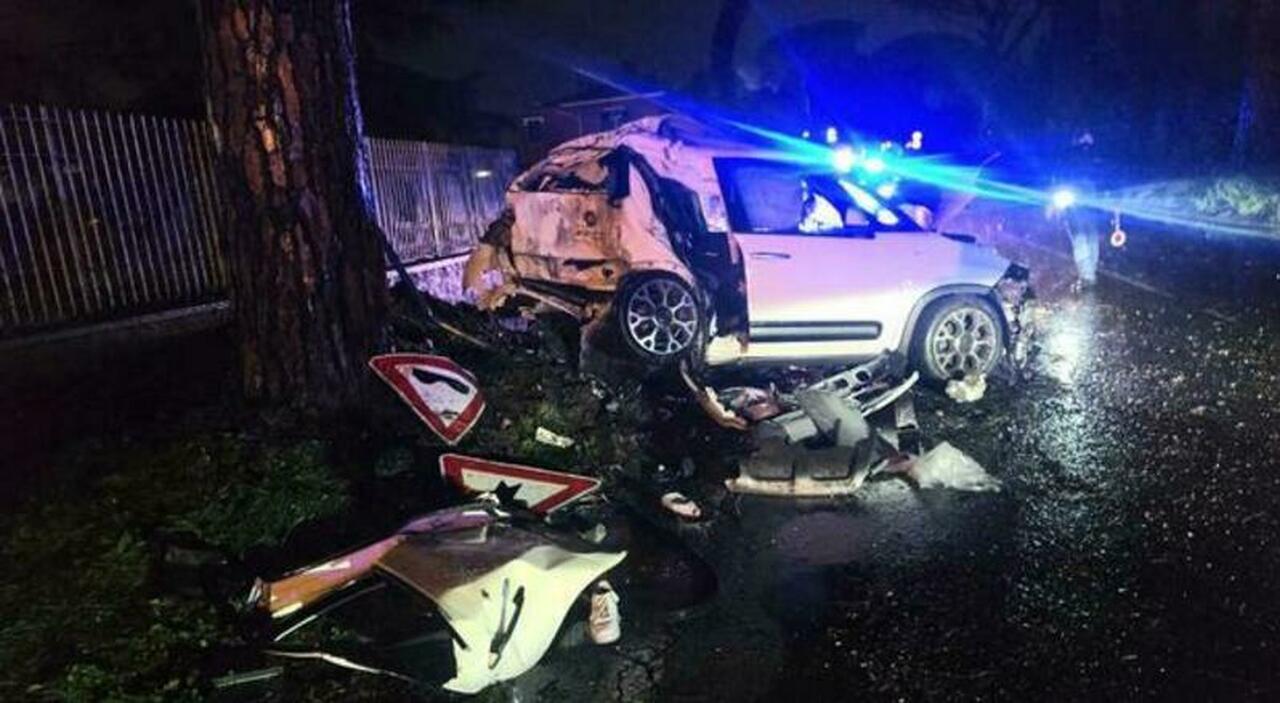 https://statics.cedscdn.it/photos/MED_HIGH/2026/05/04/9510538_04095148_studentesse_morte_incidente_forli.jpg