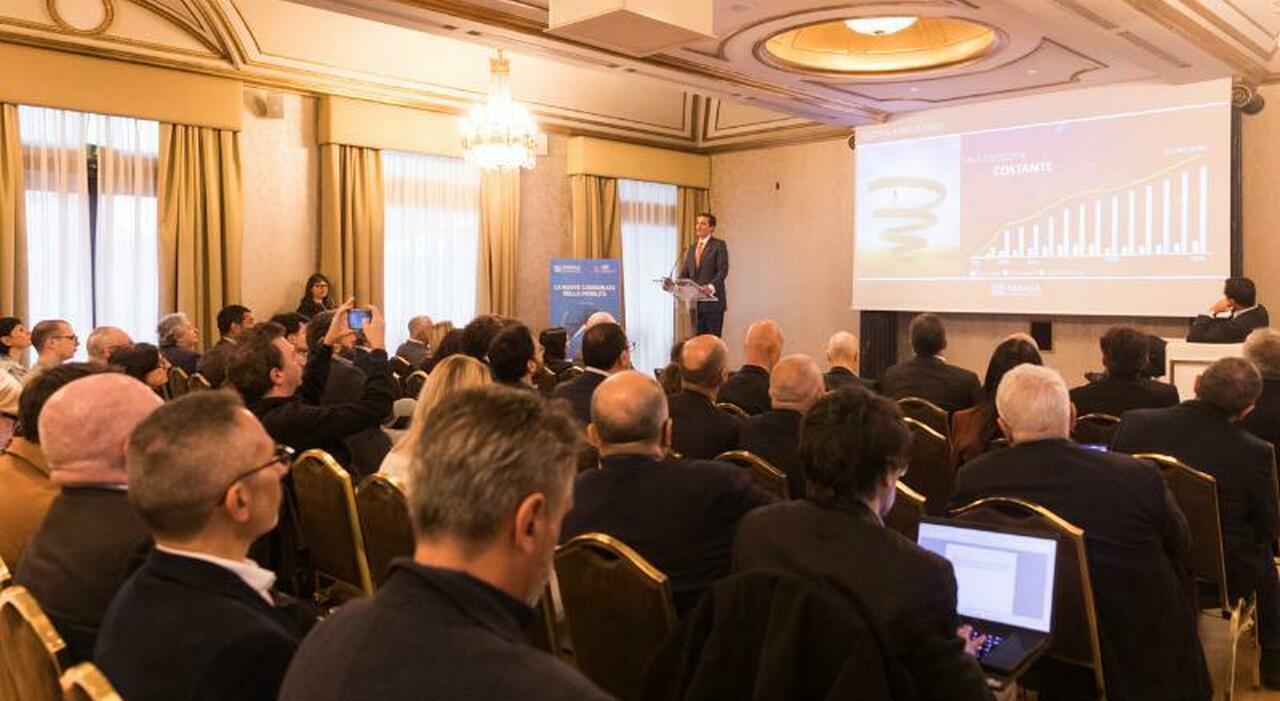 La conferenza stampa dell'Aniasa a Milano
