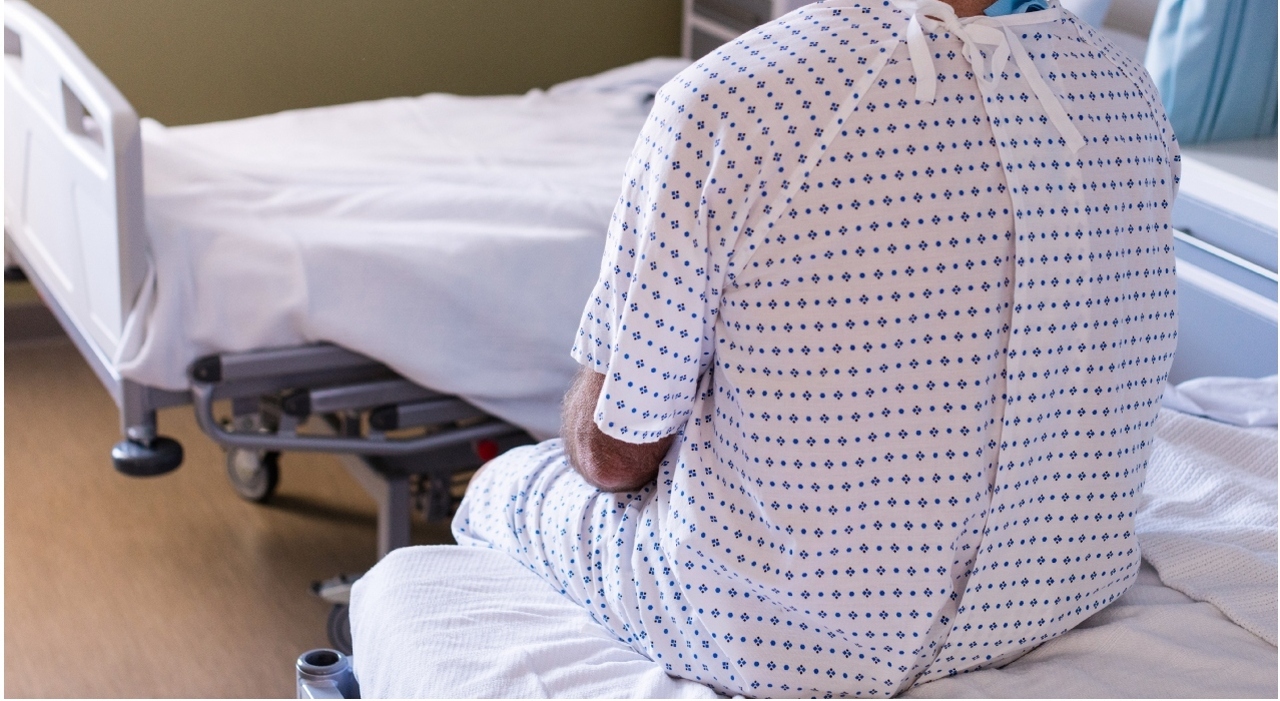 https://statics.cedscdn.it/photos/MED_HIGH/2026/05/05/9513168_05171402_corinne_clery_1_.jpg