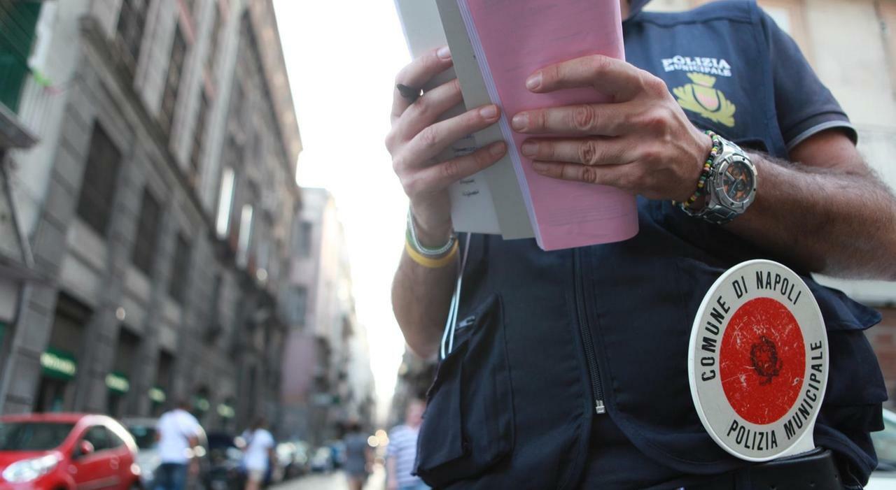 multe a napoli ok alla sanatoria mano tesa del comune via le cartelle vecchie da Ilmattino.it multe a napoli ok alla sanatoria mano tesa del comune via le cartelle vecchie